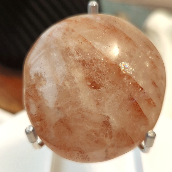 Sparkly Hematoid Fire Quartz Palm Stone - Picture 3 of 9